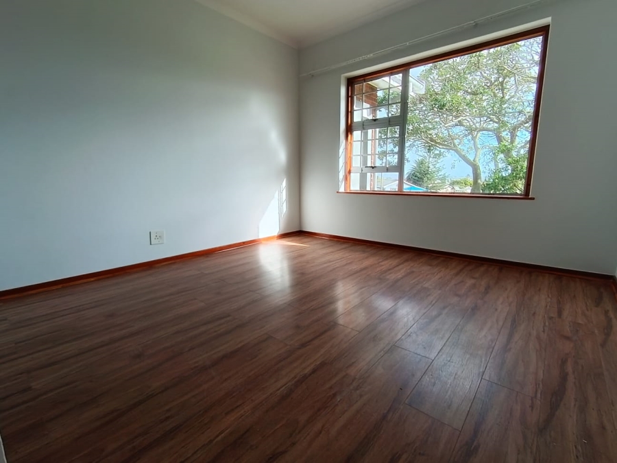 3 Bedroom Property for Sale in Heiderand Western Cape